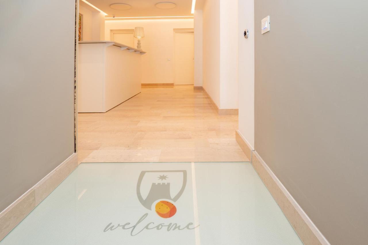 Agora Vieste Rooms & Apartments Екстериор снимка