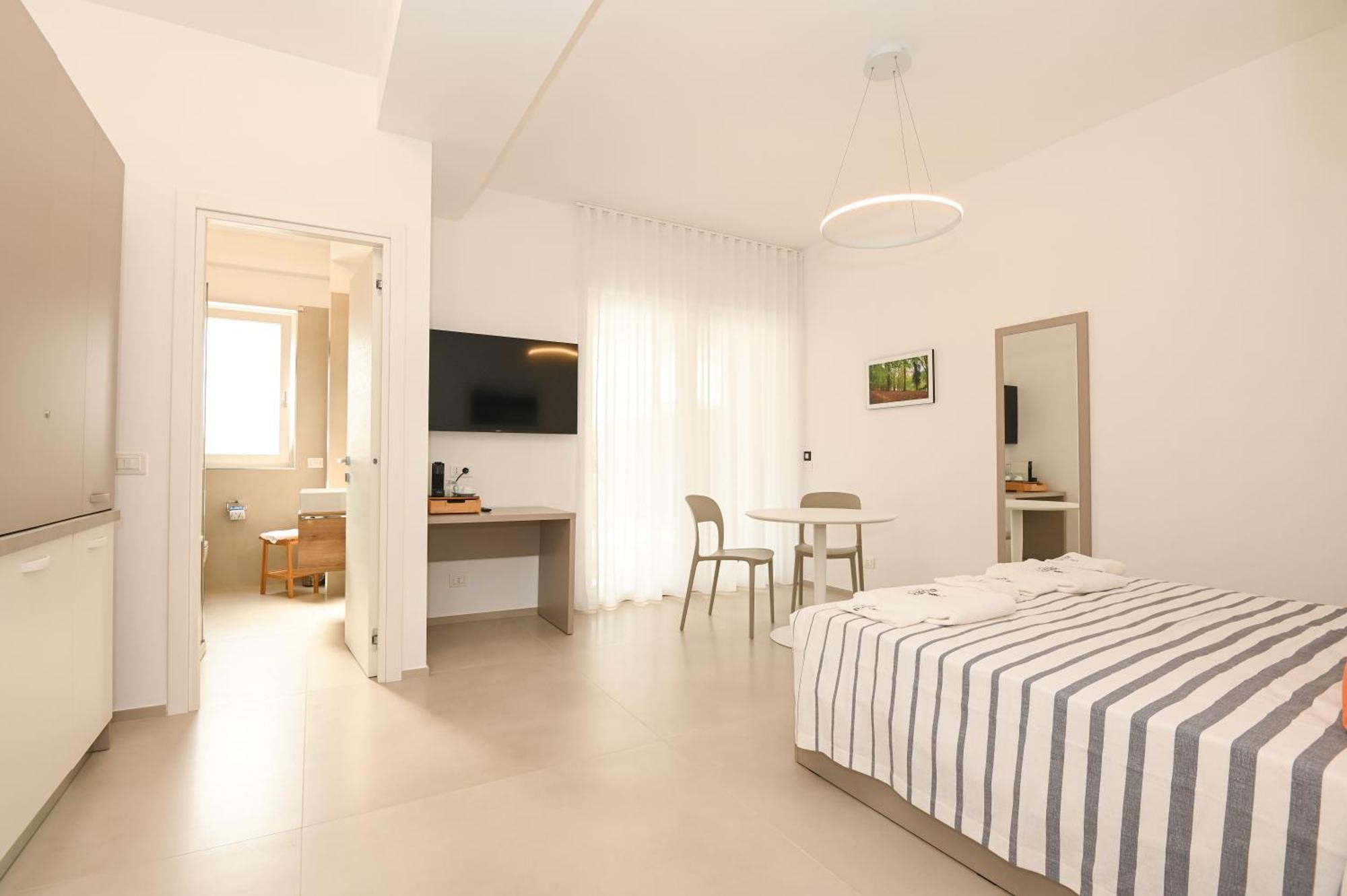 Agora Vieste Rooms & Apartments Екстериор снимка