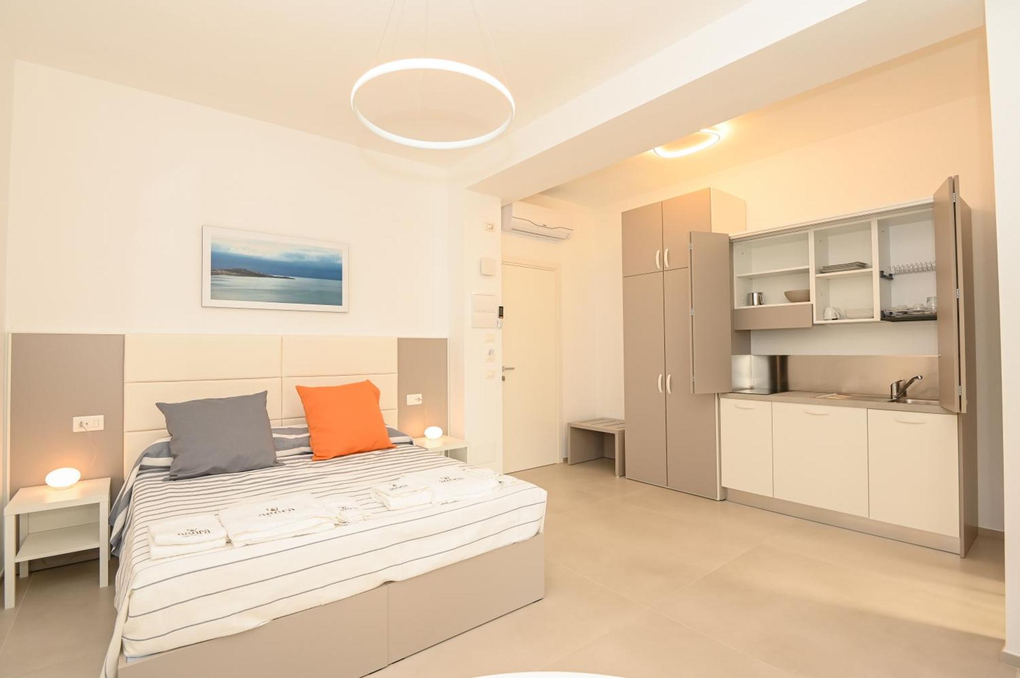 Agora Vieste Rooms & Apartments Екстериор снимка
