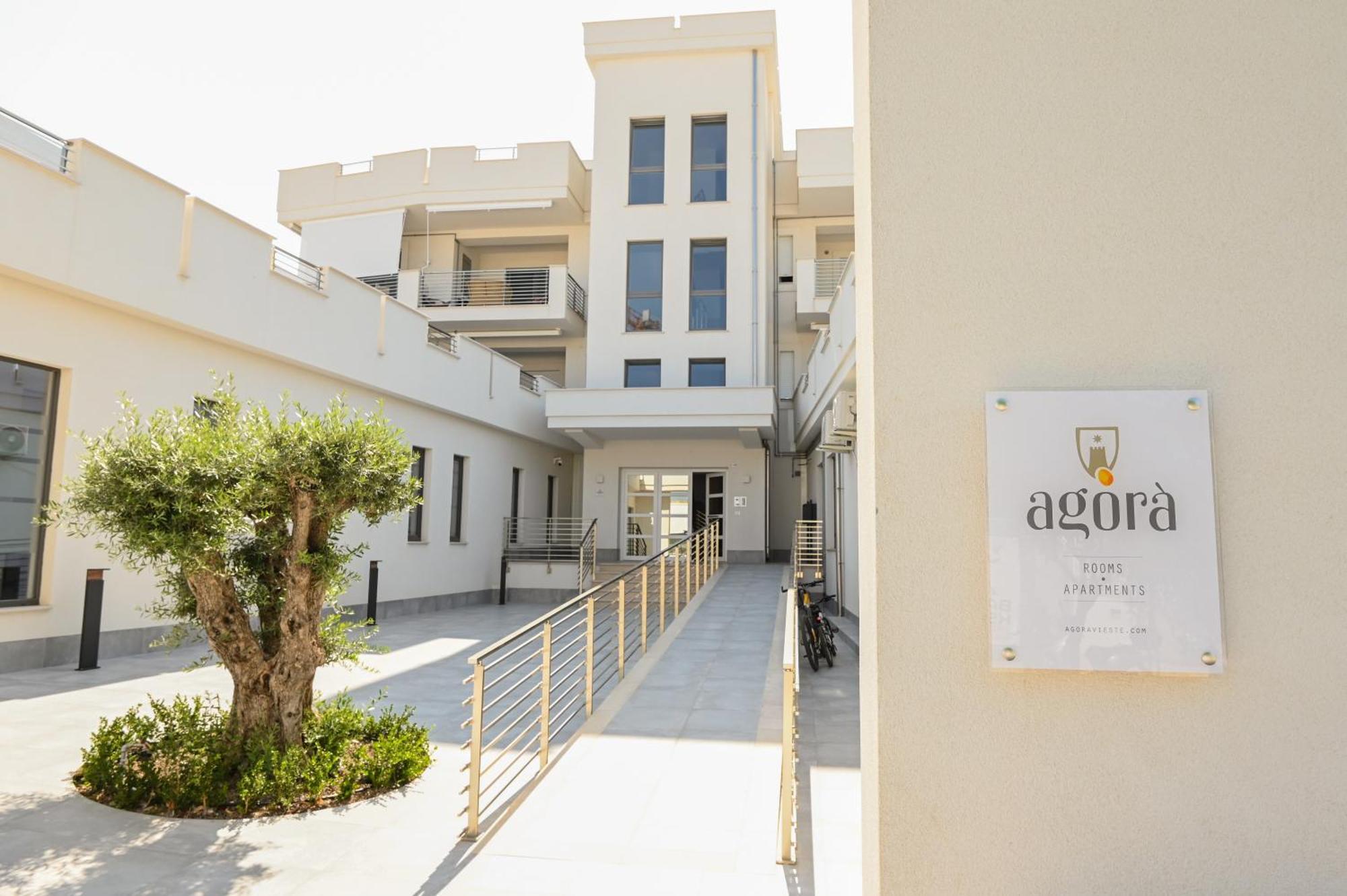 Agora Vieste Rooms & Apartments Екстериор снимка